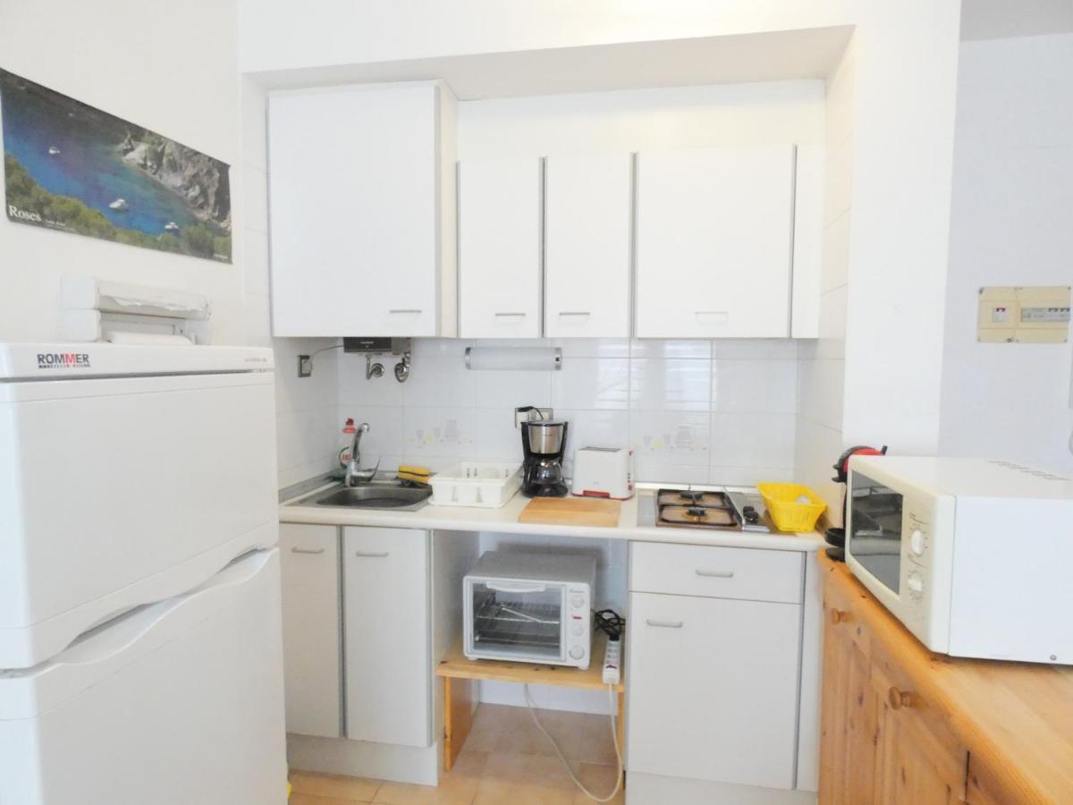 La Platja 3C Apto. Con Un Dormitorio, 200M Playa Y Plaza De Parking Rosas Exteriör bild